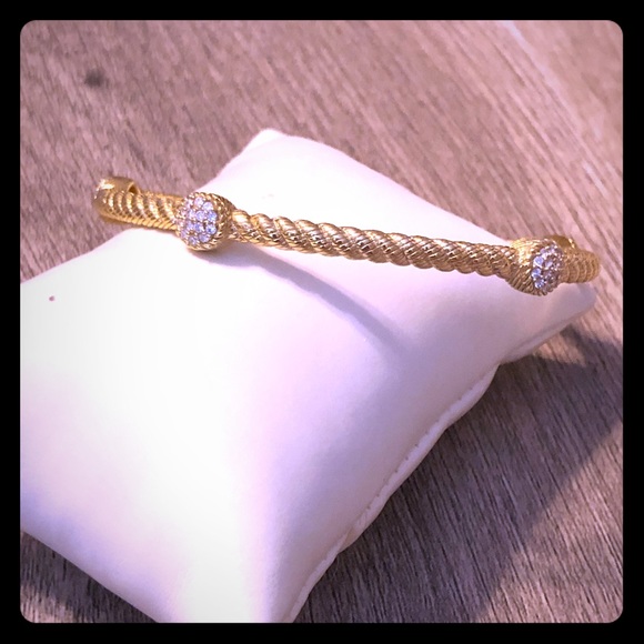 Judith Ripka Jewelry - Judith Ripka Diamonique Bangle